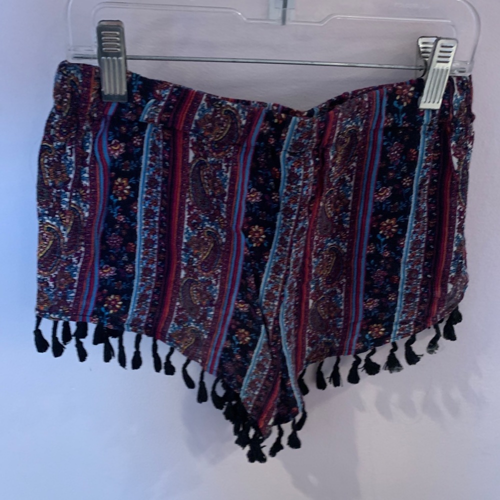 Patterned Shorts - Picture 2 of 2